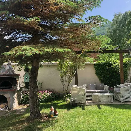 Alina Guest house